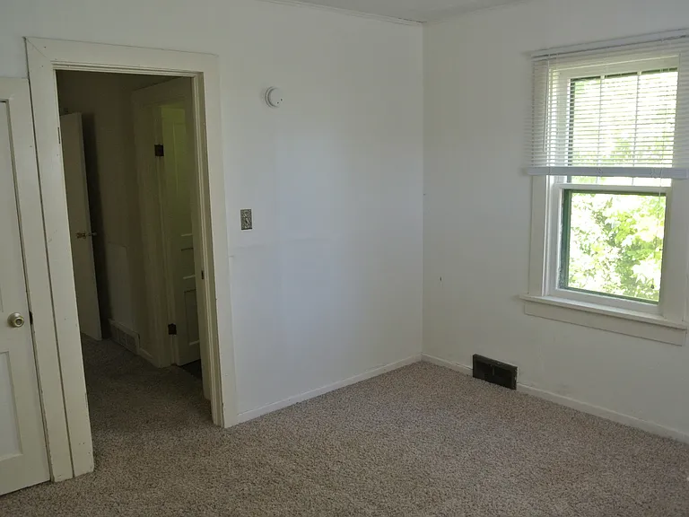812 Park St SE — Photo 10