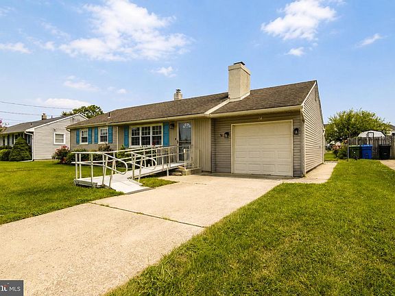 4th image of 14 Grenlynne Dr