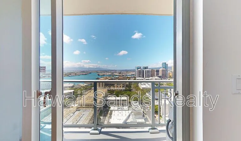 555 South St #2709 — Photo 3