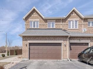 401 Foxhall Way, Ottawa, ON K2M 0G1