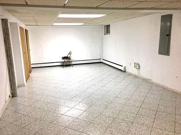 4th image of 666 Wall St
