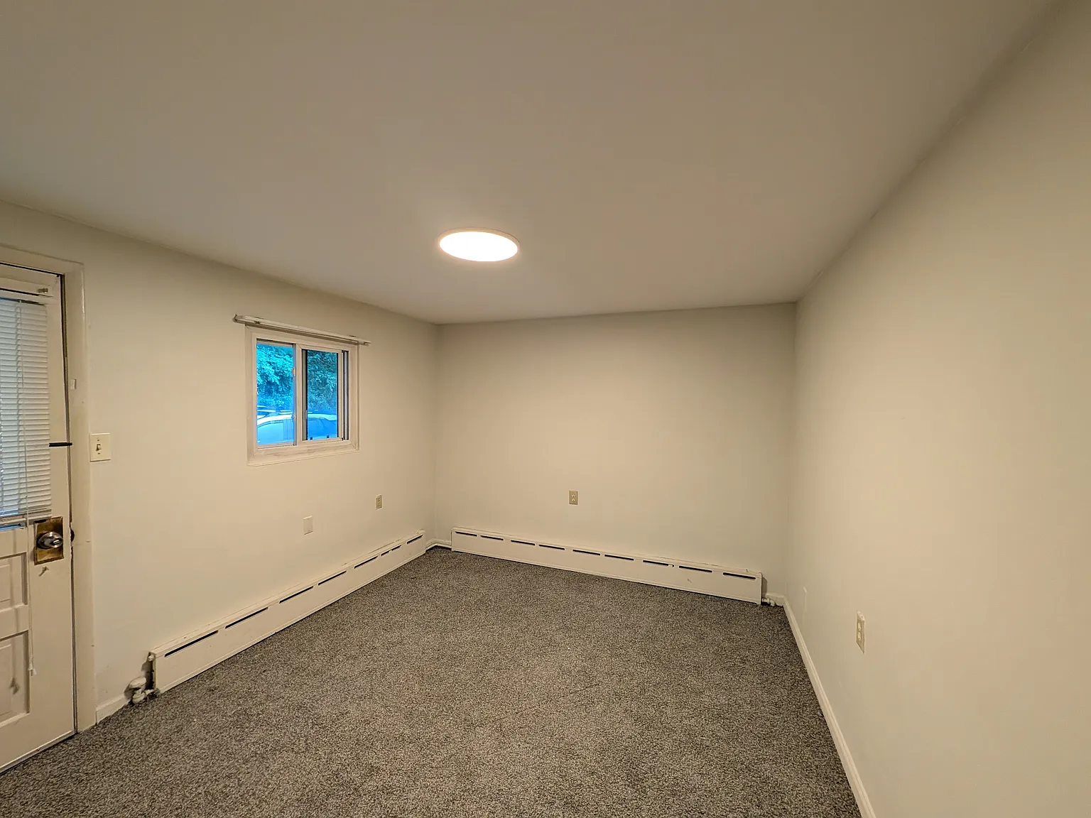 1 bed, 560 sqft, $1,000 — Photo 1