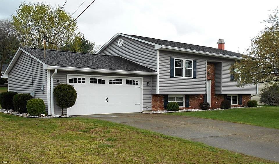 1st image of 107 Holiday Dr