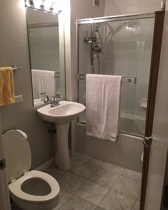 2nd image of 200 W Grand Ave APT 902