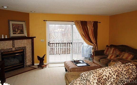 2nd image of 1405 Scarborough Dr