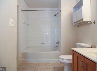 1200 N Hartford St APT 209, Arlington, VA 22201