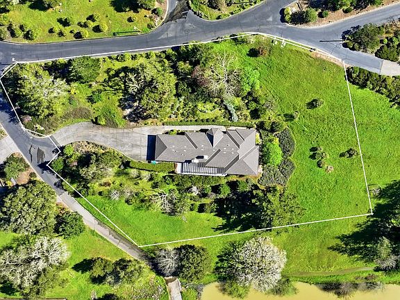 4th image of 437 Crestridge Place