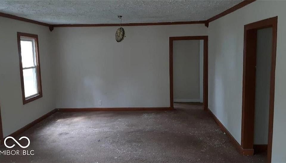 2nd image of 2100 N Janney Ave