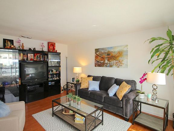 2nd image of 3812 Whinney Place Way