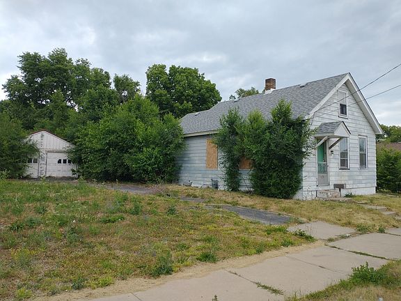 5th image of 1413 W Ann St