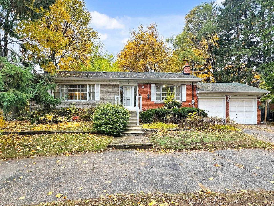 1st image of 20 W Hill Dr
