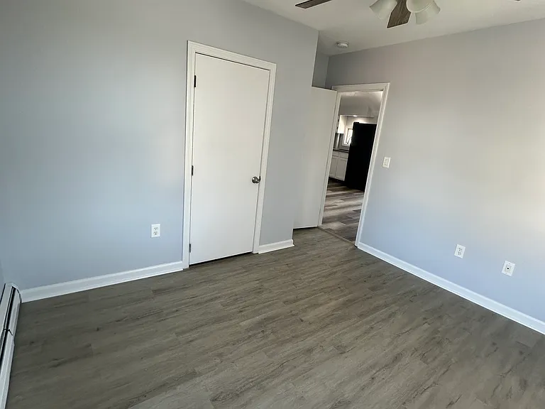 8 King St #3 — Photo 7