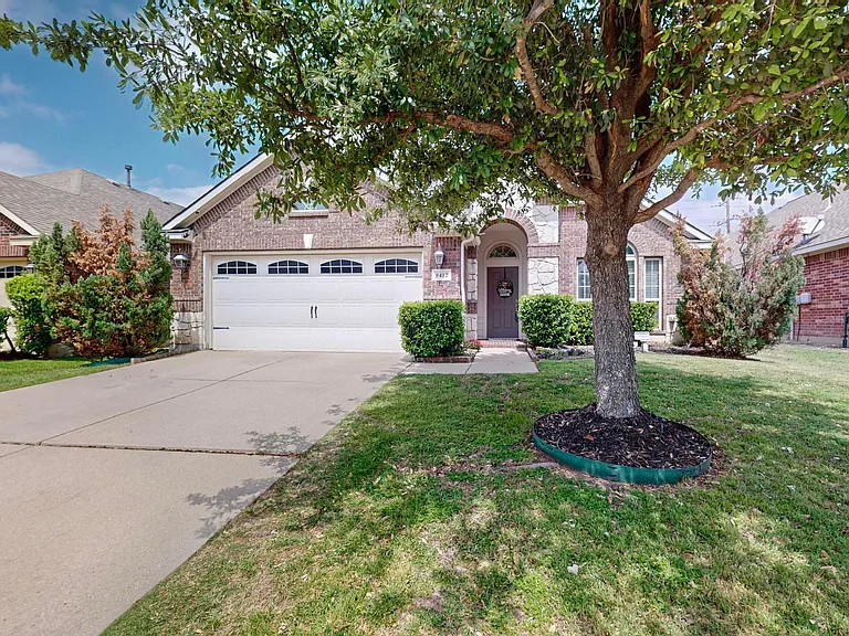 9412 Caliente Dr — Photo 42