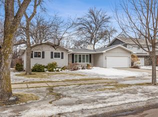 2513 9th St S, Fargo, ND 58103