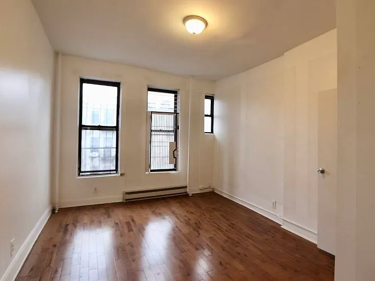 311 Troutman St #2R — Photo 5