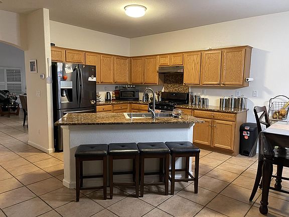 2nd image of 680 Queensland Cir