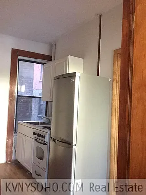 Rented by KVNY Soho | media 35