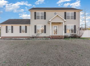 405 Sharpsburg Rd, Fayetteville, NC 28311