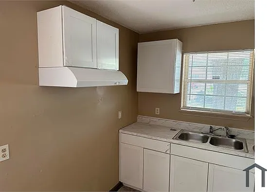 2 bed, 860 sqft, $1,200 — Photo 4
