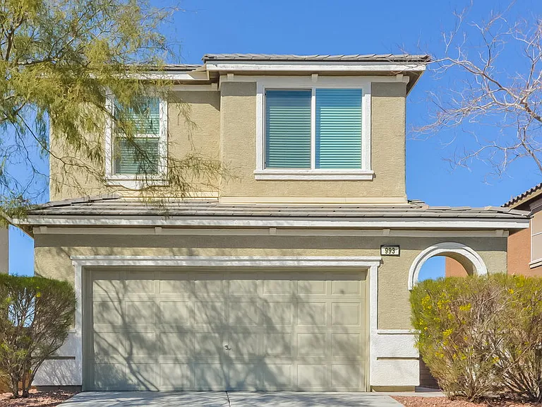 993 Pebble Lake St — Photo 1