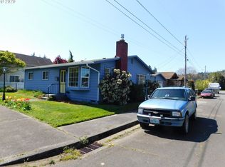 104 4th St, Myrtle Point, OR 97458