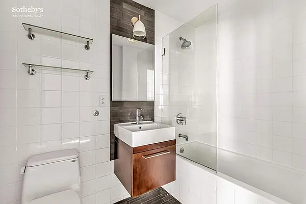 Sold by Sotheby's International Realty | media 9