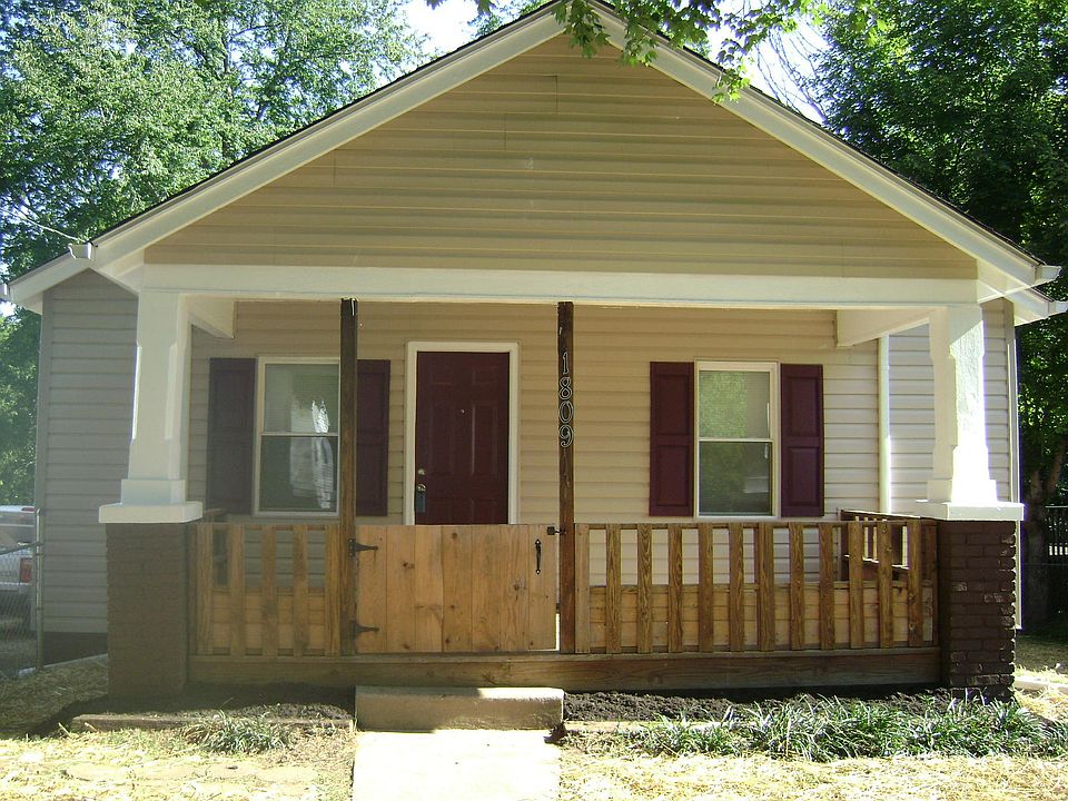 1st image of 1809 McClung Ave