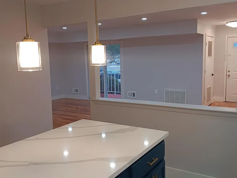 River Edge Apartments — Photo 104