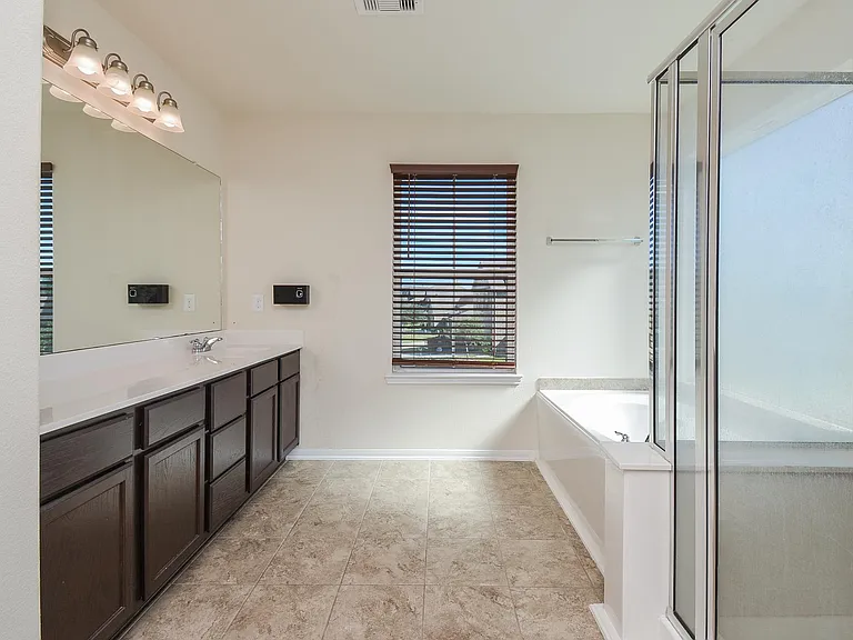 2380 Elm Crossing Trl — Photo 19