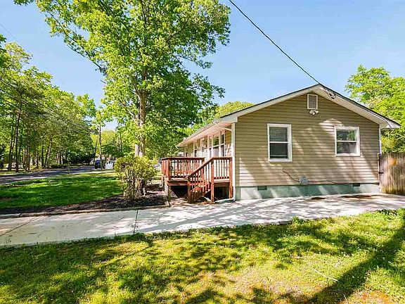 2nd image of 448 S Xanthus Ave