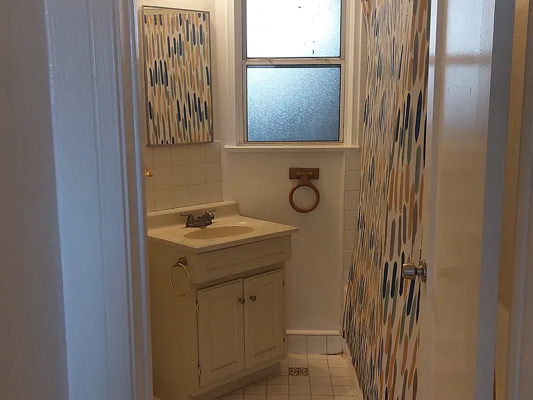 2107 Stewart St — Photo 17