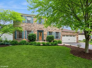 1057 Ponca Dr, Batavia, IL 60510