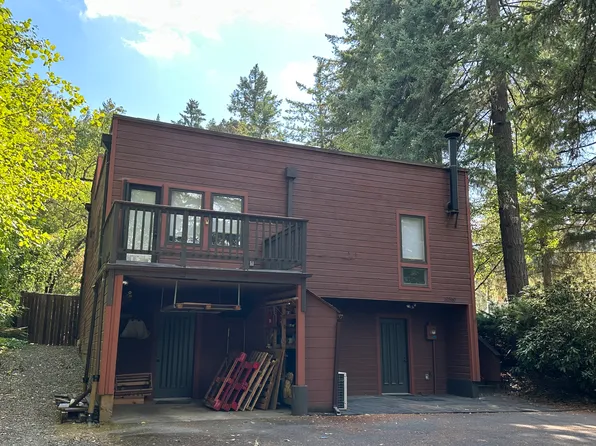 10360 NE Walker Rd, Hillsboro, OR 97006