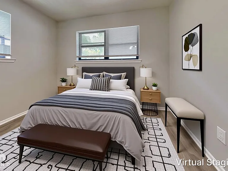 605 Thompson Dr — Photo 3