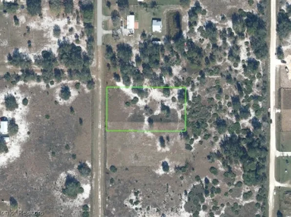 523 S Dickey Rd, Avon Park, FL 33825