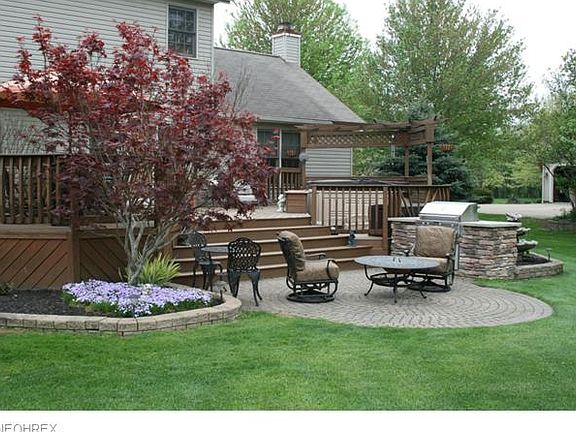 3rd image of 6691 Meadowood Dr
