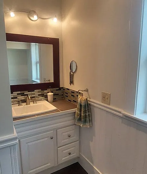 1614 Eldridge Ave — Photo 24