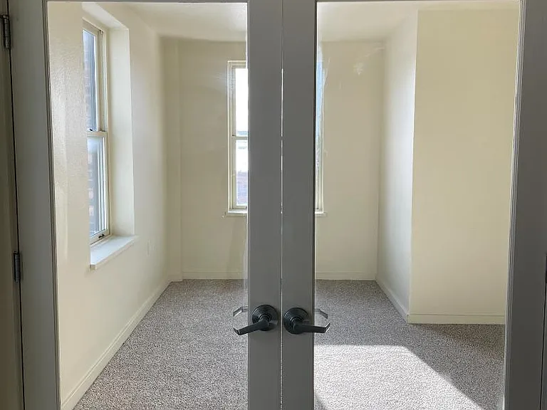 Unit Photo