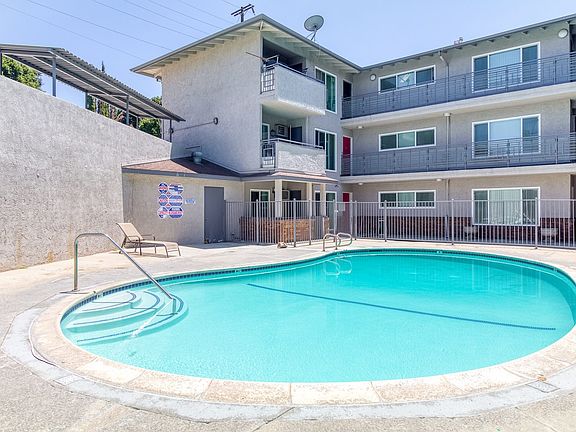 5th image of 650 S Garfield Ave APT 33