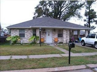 2920 Charles Dr, Chalmette, LA 70043