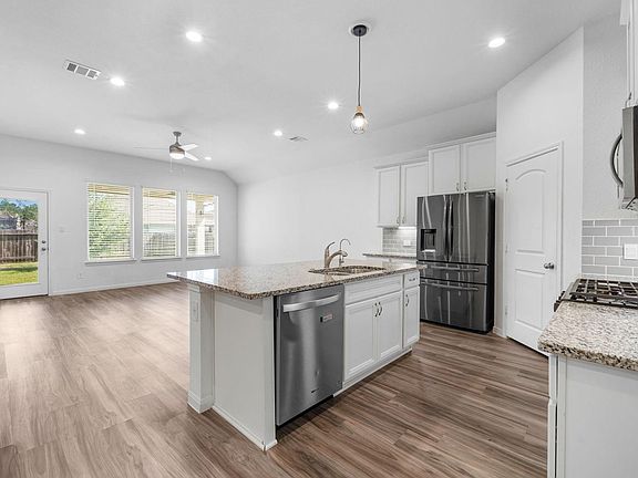 5th image of 1388 Grays Gully Dr