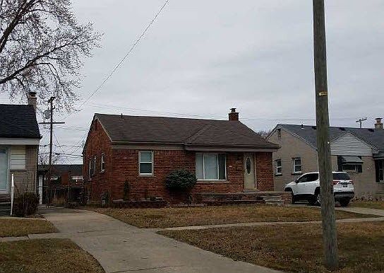 1st image of 15720 Churchill St
