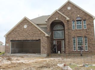 9510 Franklin Dr, Mont Belvieu, TX 77523