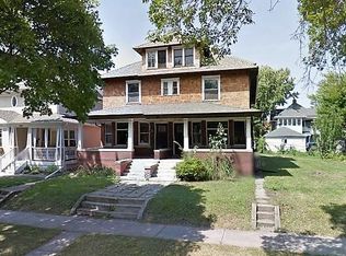 871 Laurel Ave, Saint Paul, MN 55104