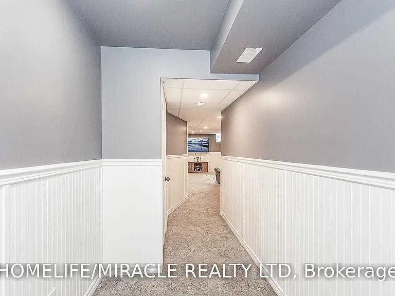 944 Dunblane Ct — Photo 29