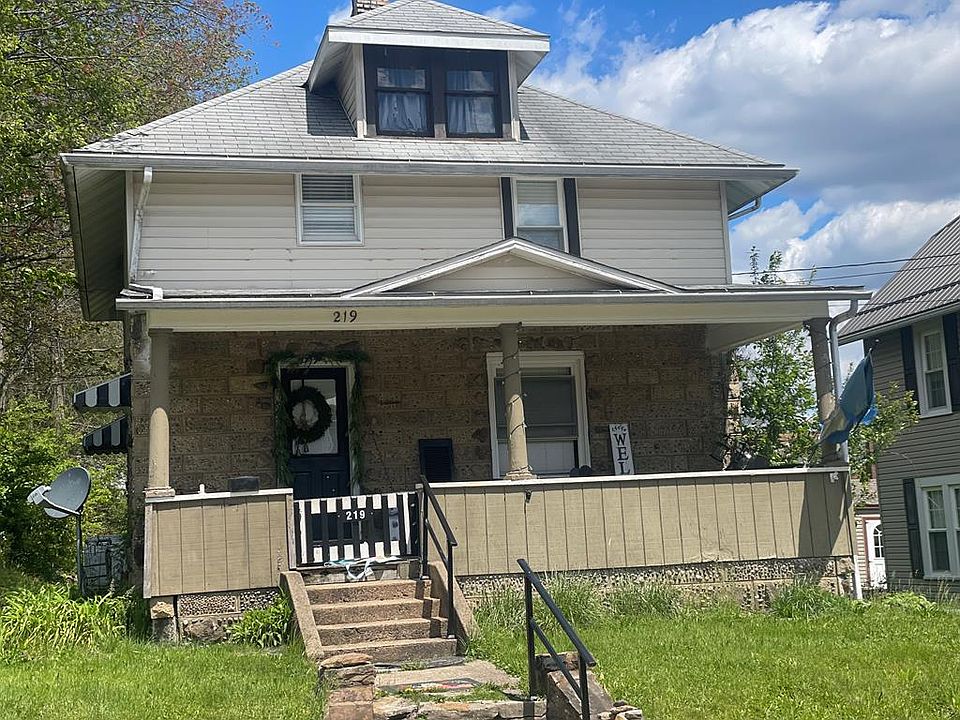 1st image of 219 Garfield St
