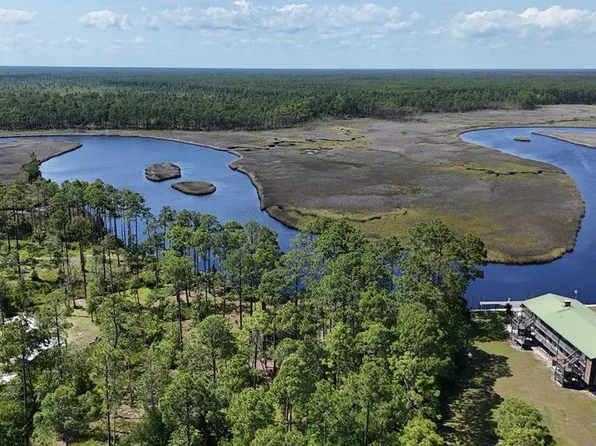 340 Jay Jay Way, Carrabelle, FL 32322