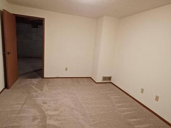 Finished Basement Family Room