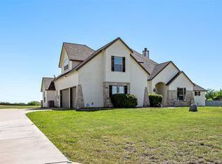 182 N Star Crossing Ln, Weatherford, TX 76088