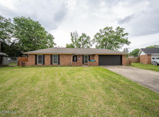 15381 Mimosa Dr, Gulfport, MS 39503